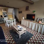 La Petite Maison Dans La Bastide